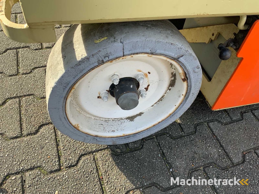 2001 JLG 3246-E2 Schaarhoogwerker