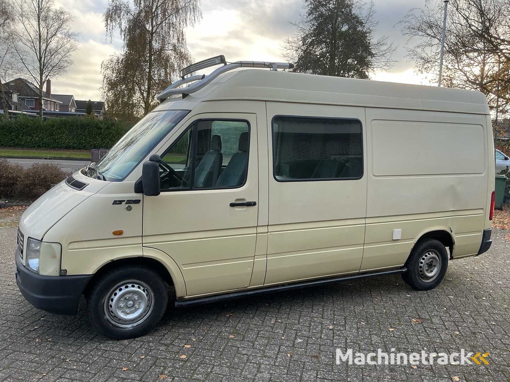 Volkswagen LT28 Camper