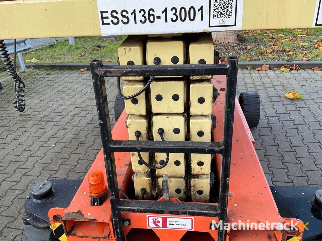 2013 Holland Lift HL-11816 Hoogwerker