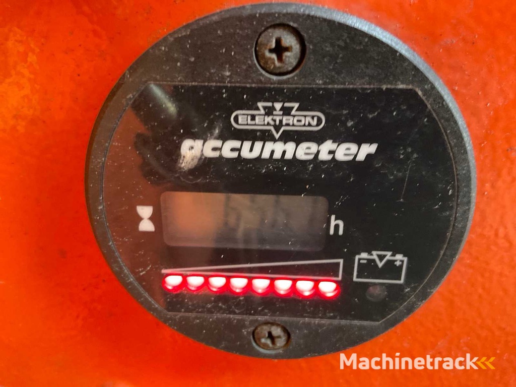 2013 Holland Lift HL-11816 Hoogwerker