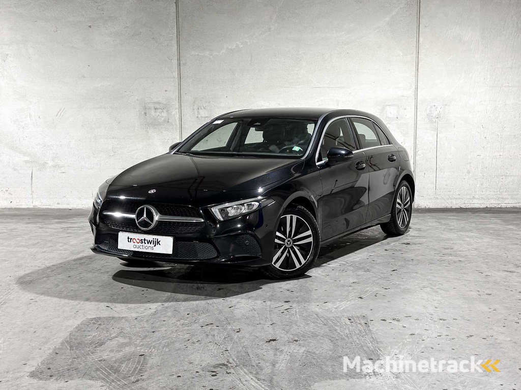 Mercedes-Benz A250e Luxury Line 160hp 2022, R-122-NX