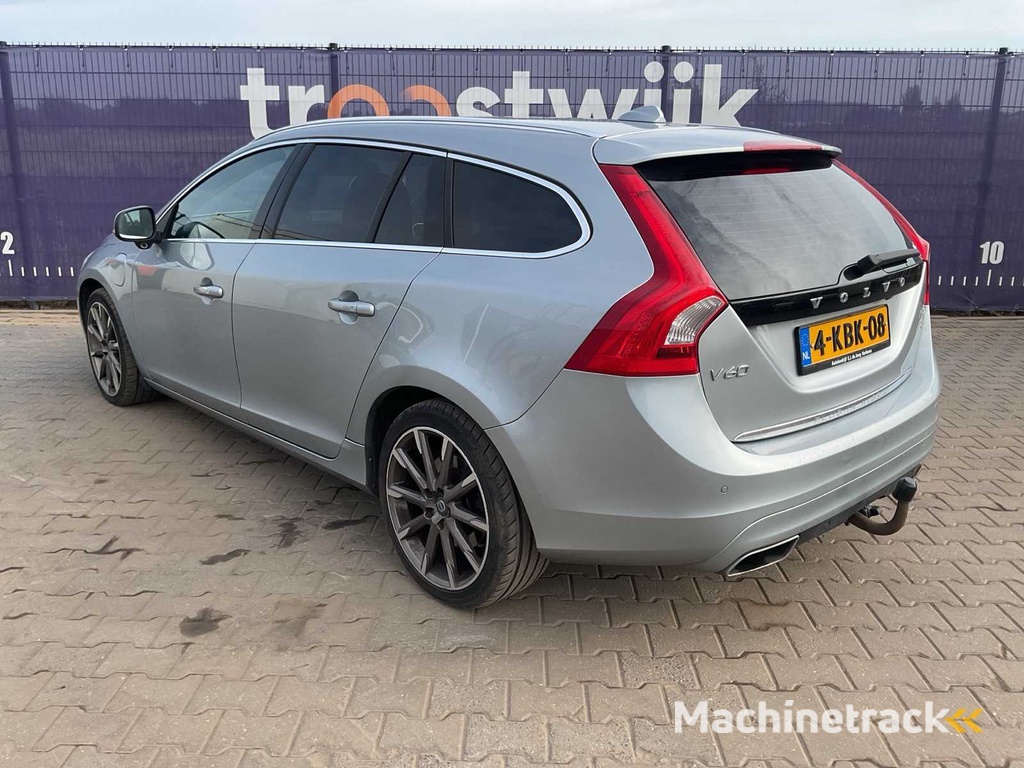 2013 - Volvo - V60 - 2.4 D6 AWD Pl.i.Pu.L - PKW