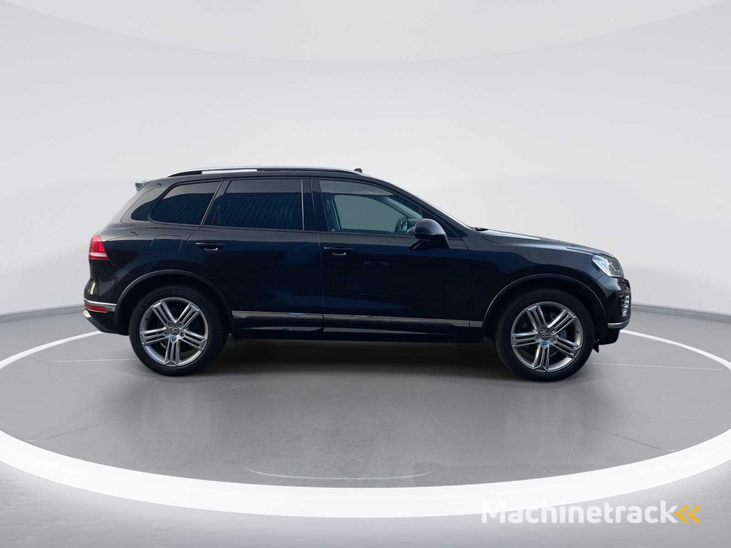 Volkswagen Touareg 3.0 TDI R-Linie | SJ-692-N