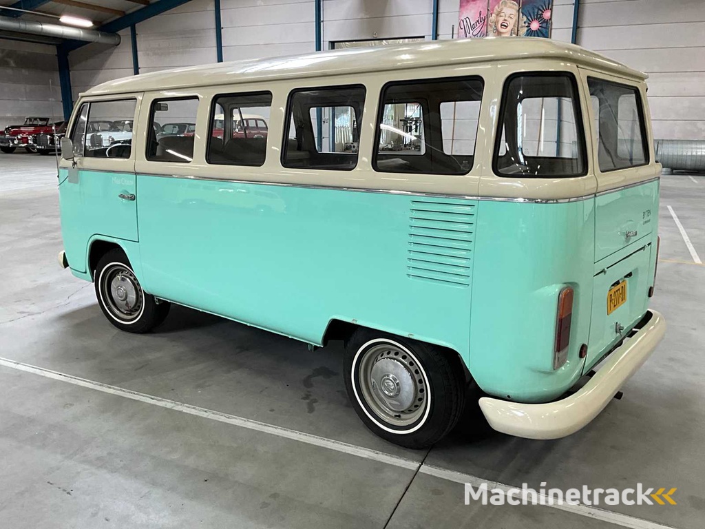 1989 Volkswagen T2 Passenger Bus