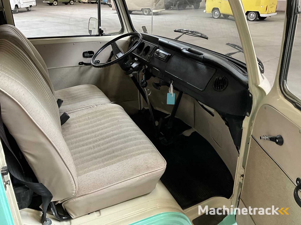 1989 Volkswagen T2 Passenger Bus