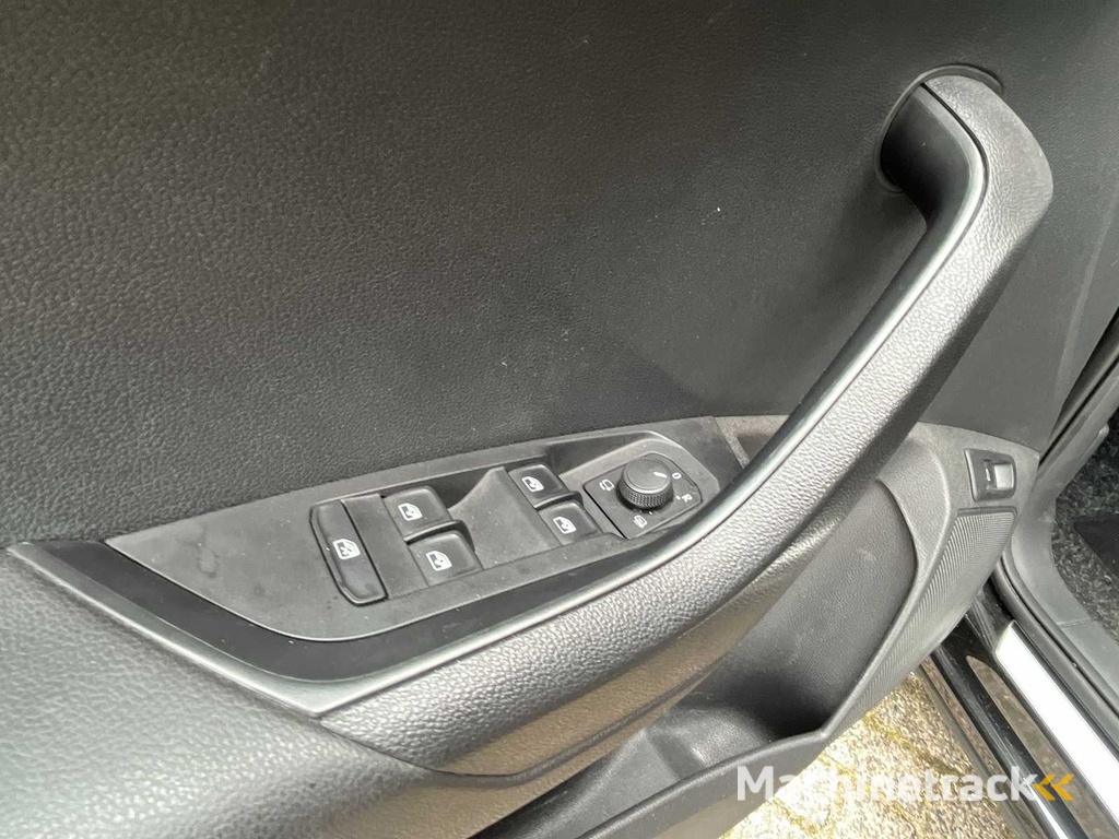 Skoda Karoq 1.5 TSI Sportline Business 2022 | N-246-ZT