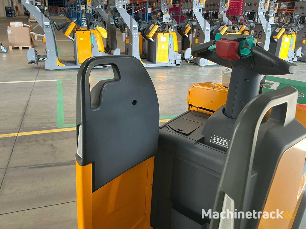 Jungheinrich - ERE225-TP - Battery changer - 2018