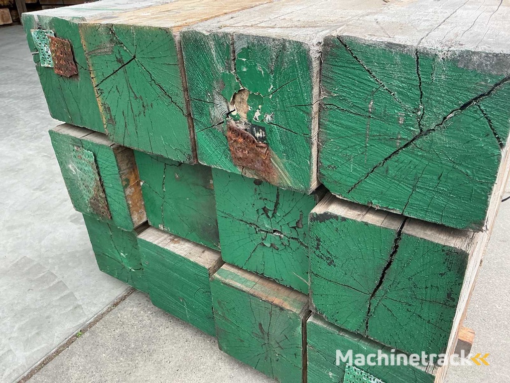 Gemixt Hardhout 1900x300x300 Bouwhout