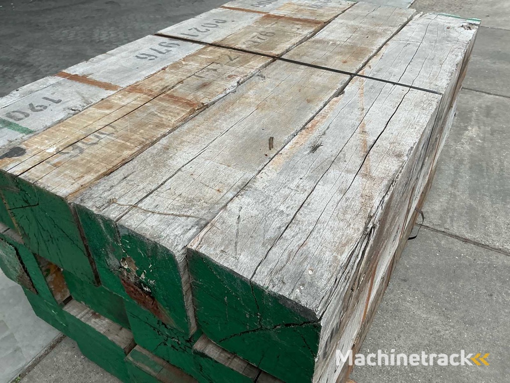 Gemixt Hardhout 1900x300x300 Bouwhout