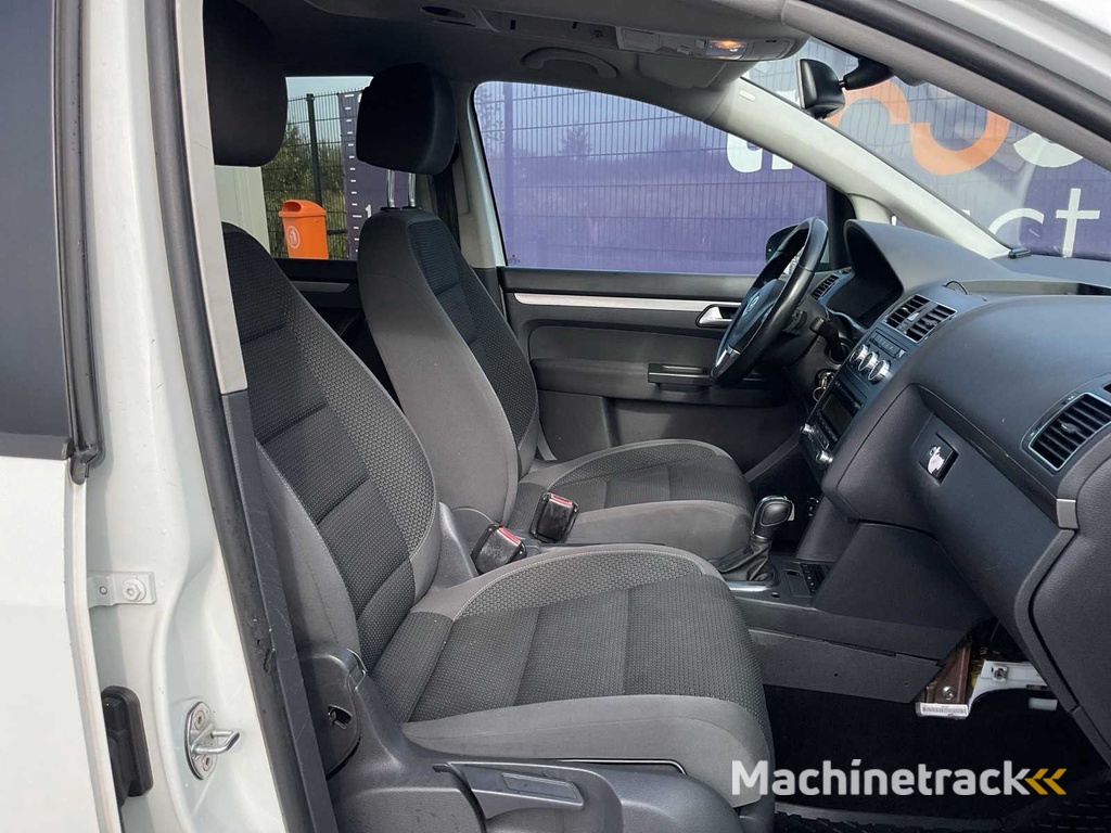 2015 - Volkswagen - Touran - 2.0 TDI Comfl. BlueM - Auto