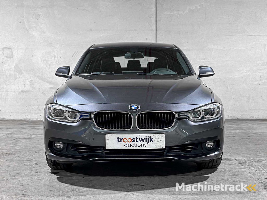 BMW 320i Automatik Centennial High Executive 184PS 2016 3er Touring, JR-371-D