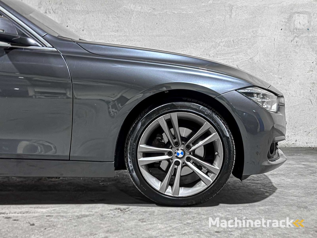 BMW 320i Automatik Centennial High Executive 184PS 2016 3er Touring, JR-371-D