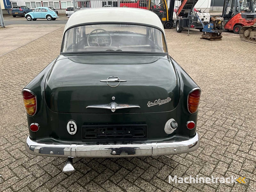 Opel Olympia /56 Oldtimer aus dem Baujahr 1956