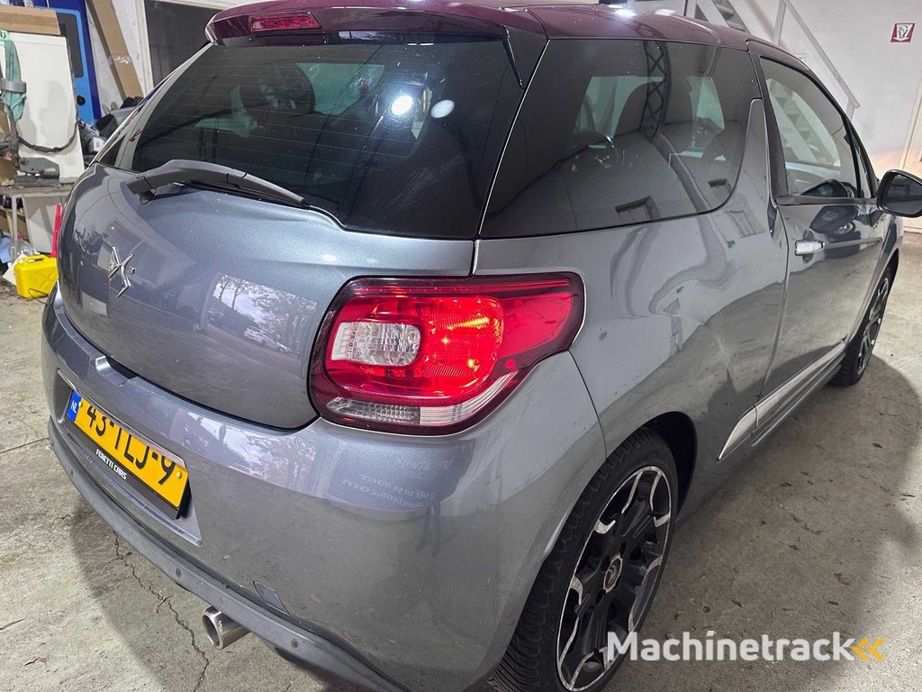 Citroen - DS3 - 1.6 e-HDi So Chic - 43-TLJ-9