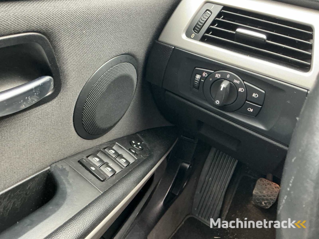 2006 - BMW - 3er Touring - 320i High Executive - PKW