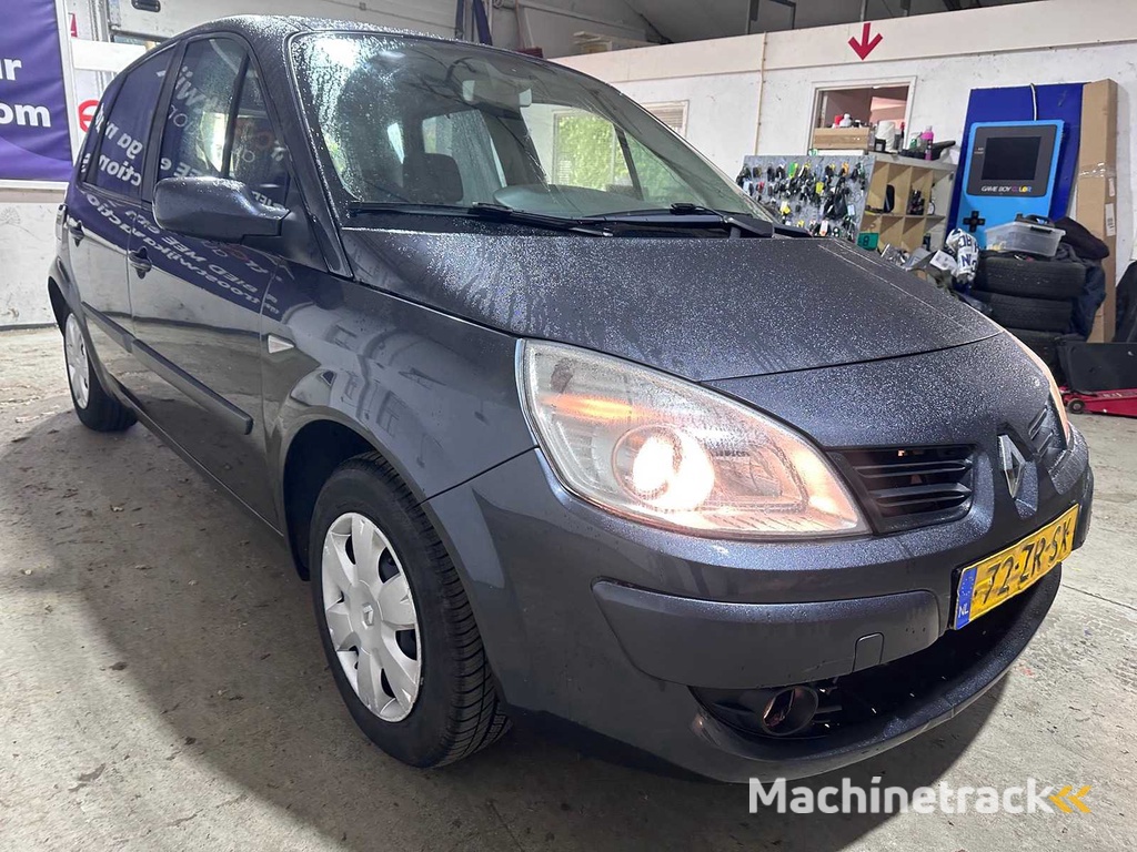 Renault - Scénic - 1.6-16V Business L.  AUTOMATIK - 72-ZR-SX