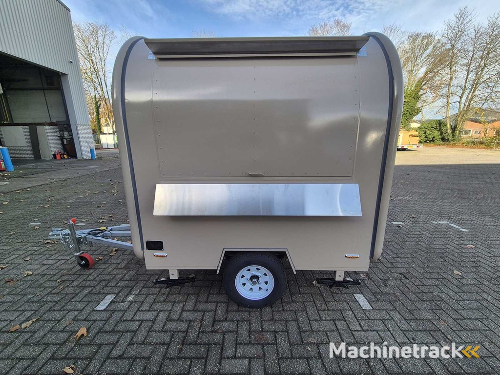 Food truck brown - 2025