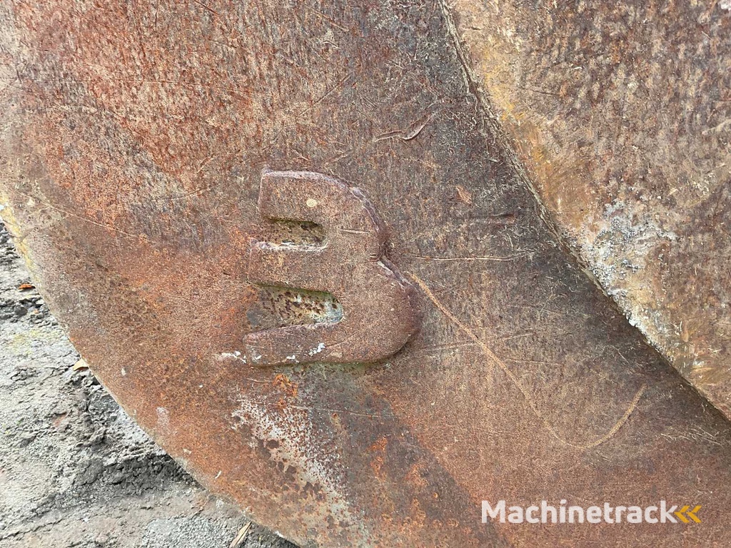 Beco Excavator Bucket CW30