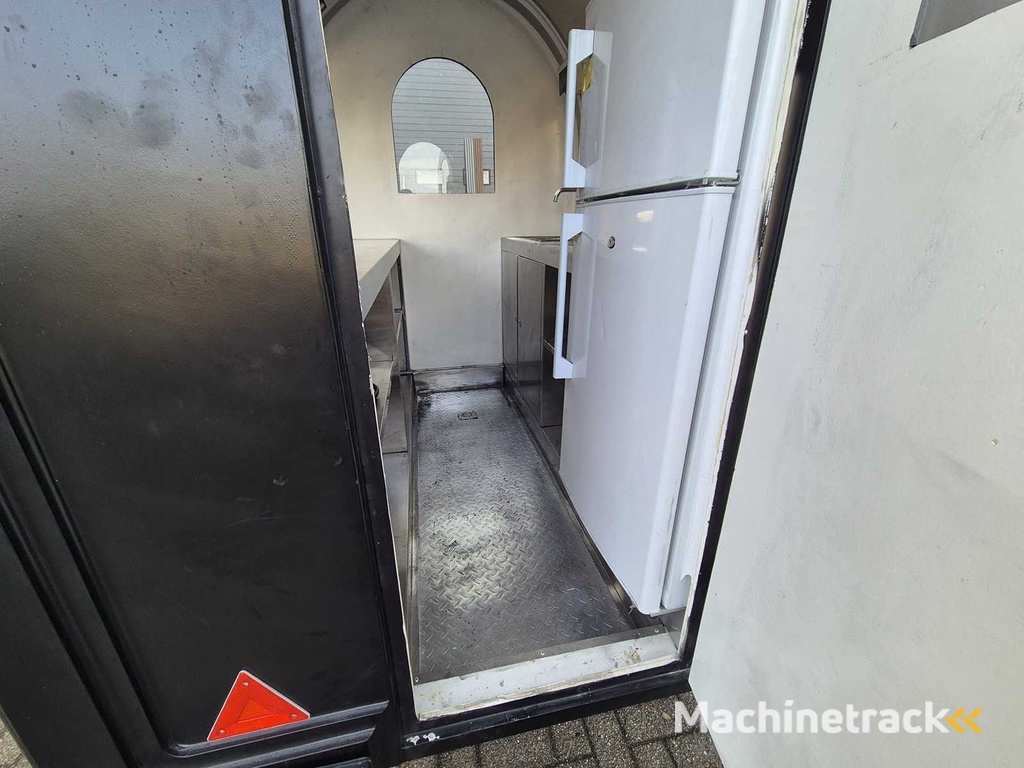 Food truck black - 2025