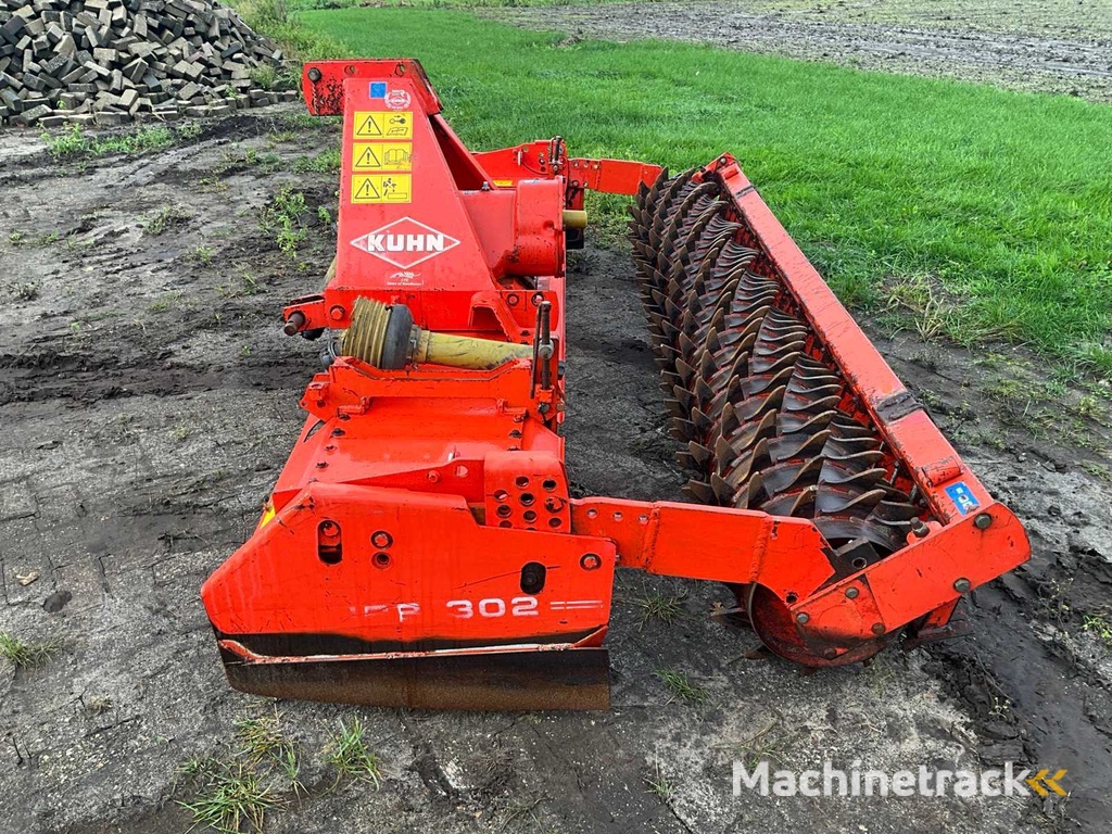 2004 Kuhn HRB302D Power harrow
