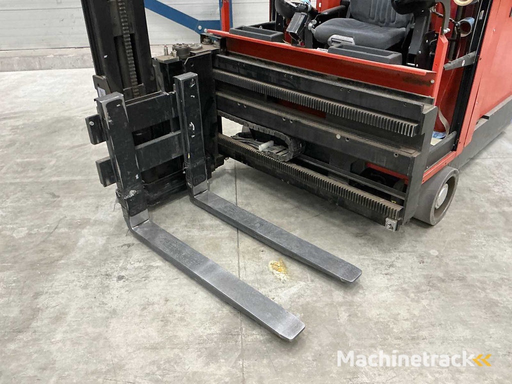 Toyota - 2009 - VCE135 - Smallegangentruck