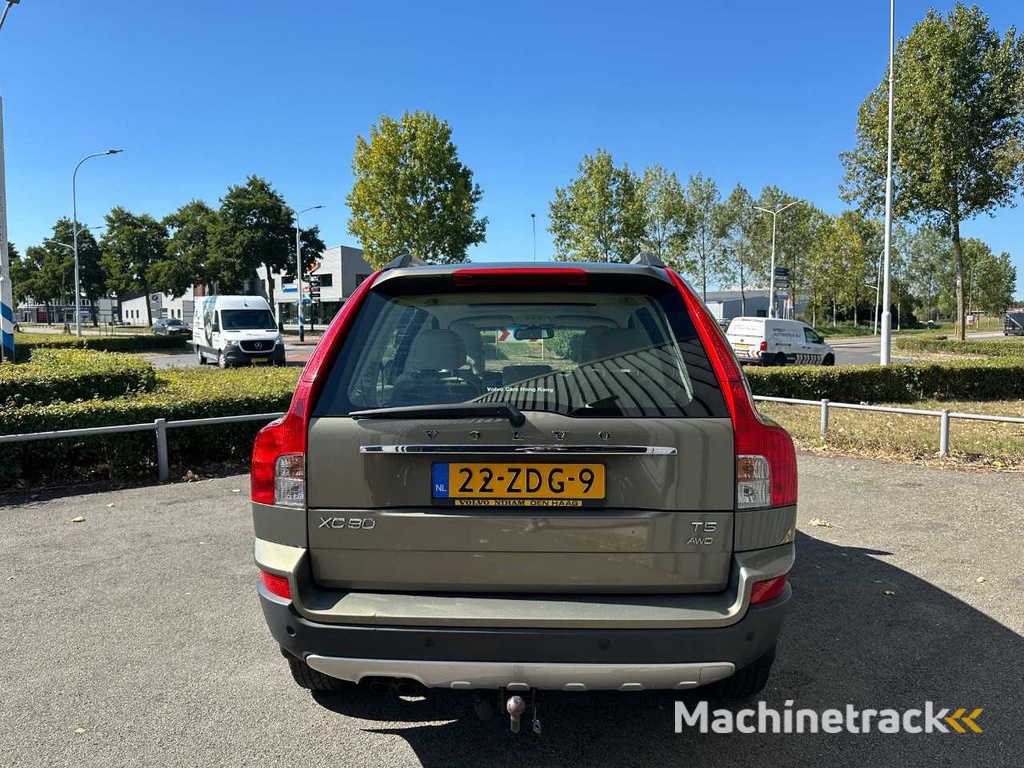 Volvo - XC90 - 2.5 T5 Limited Ed. - PKW - 2011