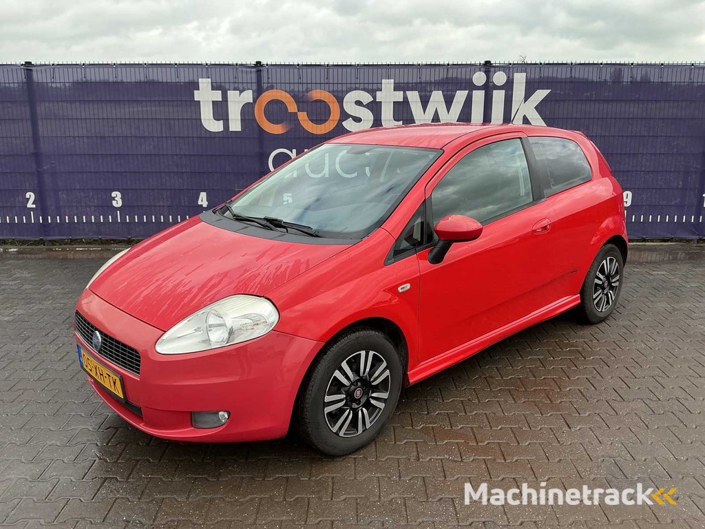 2007 - Fiat - Grande Punto - 1.4-16V Sport - Auto