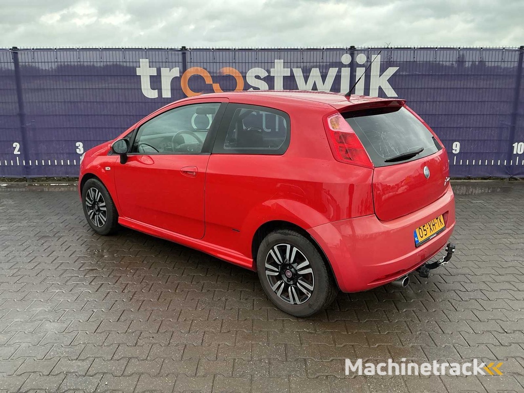 2007 - Fiat - Grande Punto - 1.4-16V Sport - Auto