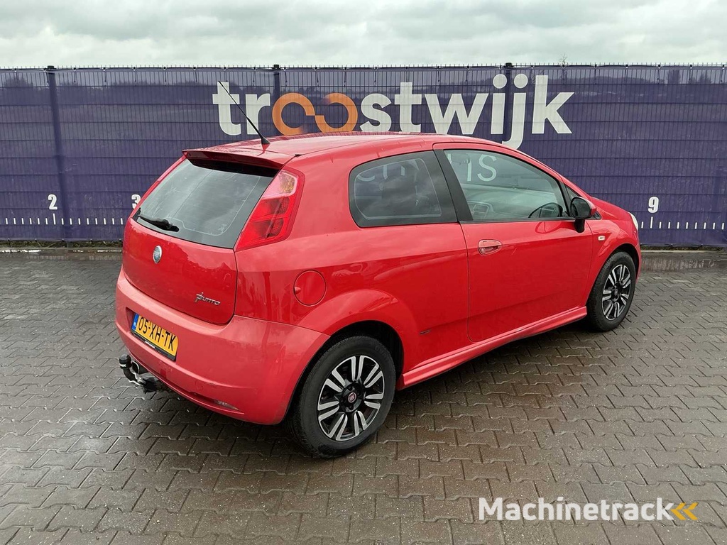 2007 - Fiat - Grande Punto - 1.4-16V Sport - Auto