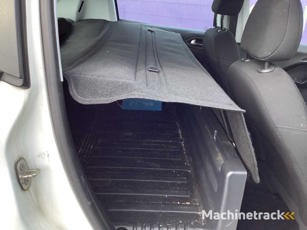 2019 - Peugeot  - 208 1.2 PureTech - Personenauto