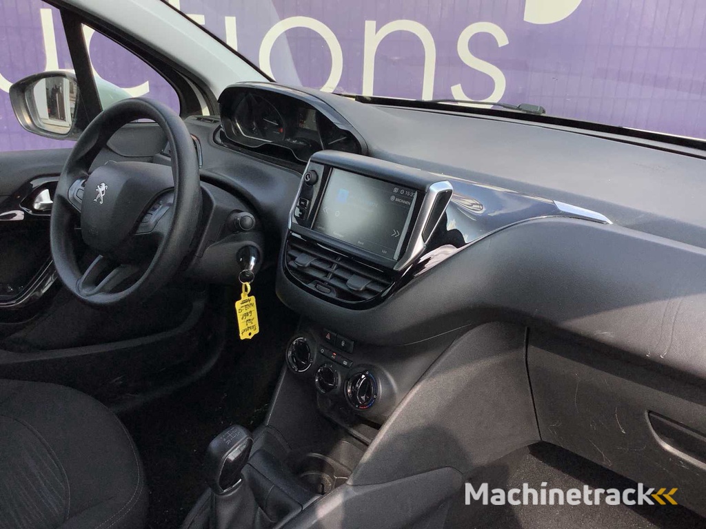 2019 - Peugeot  - 208 1.2 PureTech - Personenauto