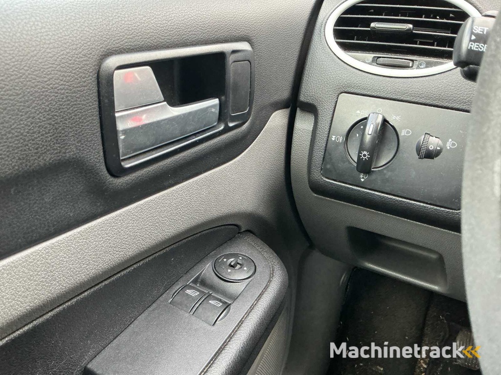 2008 - Ford - Focus Kombi - 1.8 Titan Flex.F. -Personenkraftwagen