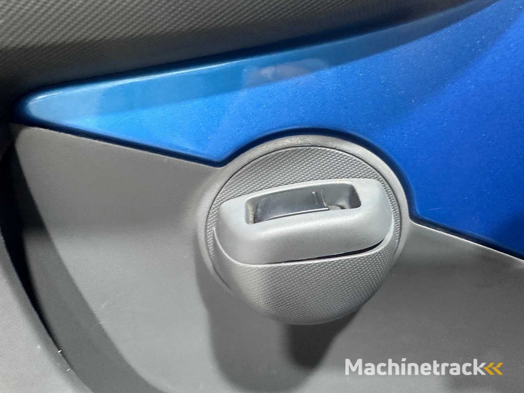 Peugeot - 107 - 1.0-12V XS - 11-XV-ZT