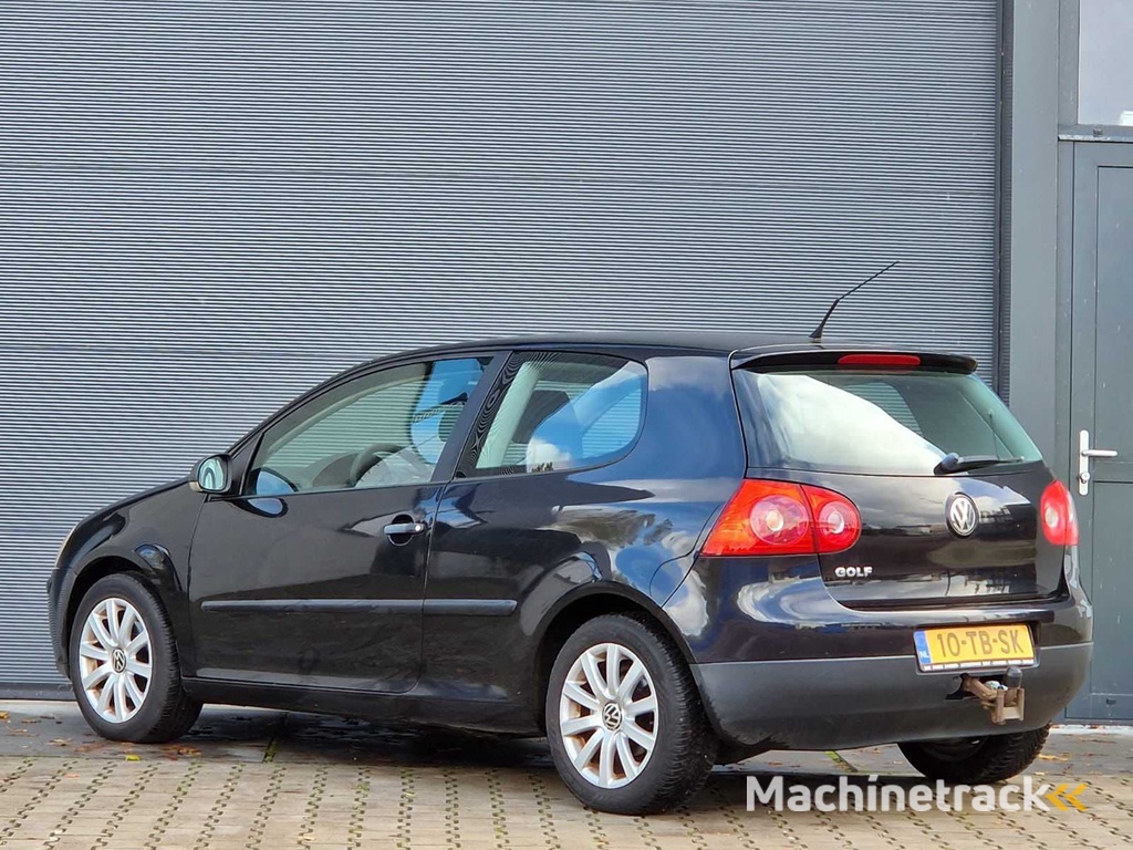 Volkswagen - 2006 - Golf - 1.4 Trendline Bns - 10-TB-SK