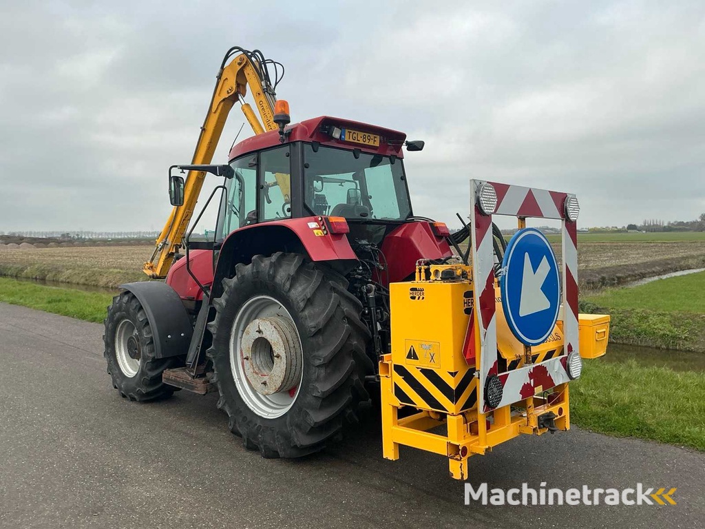 2002 Case IH CS110 Vierwielaangedreven landbouwtractor met Herder MBK503LS maaiarm