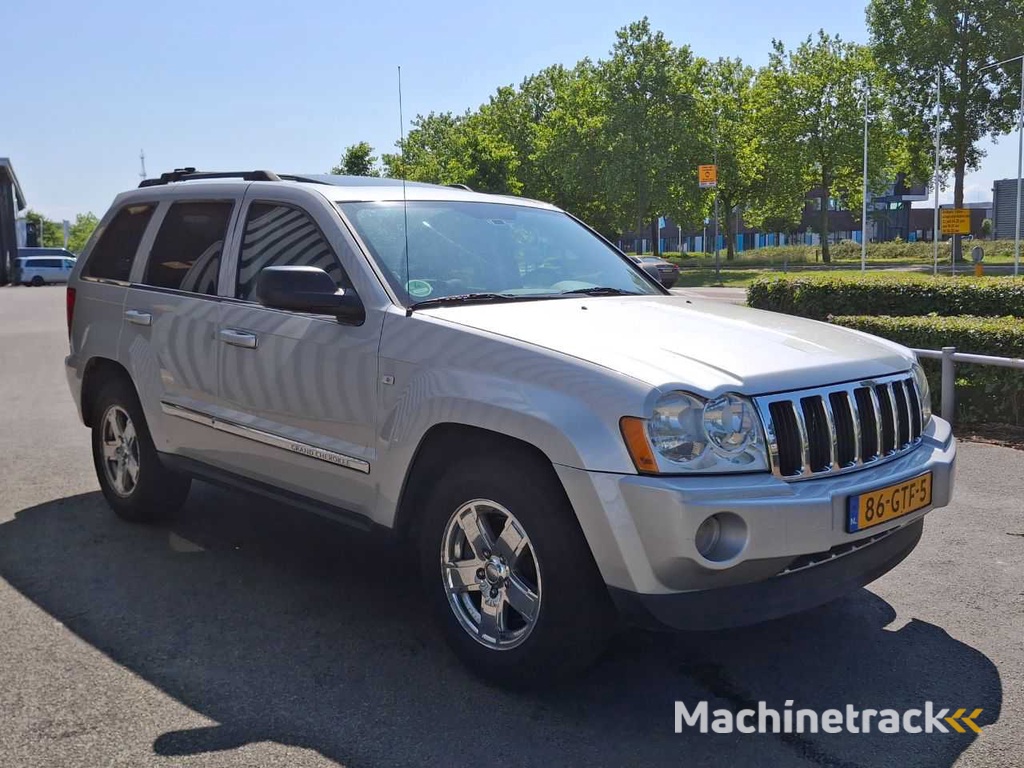 Jeep - Grand Cherokee - 4.7 V8 Laredo - PKW - 2006
