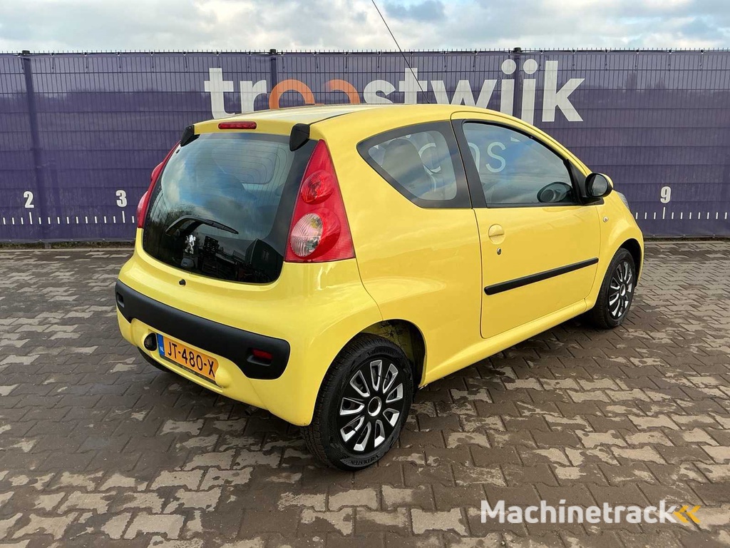 2005 - Peugeot - 107 - 1.0-12V XR - Personenauto
