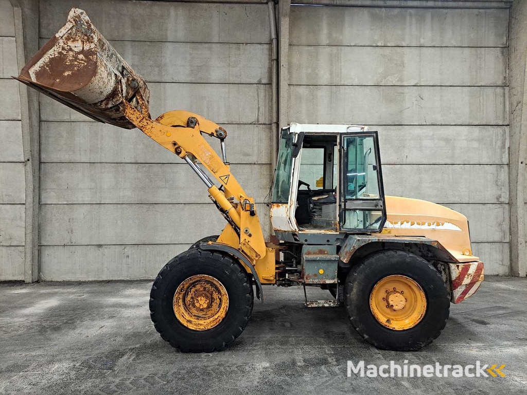 2002 Liebherr L514 Schaufel