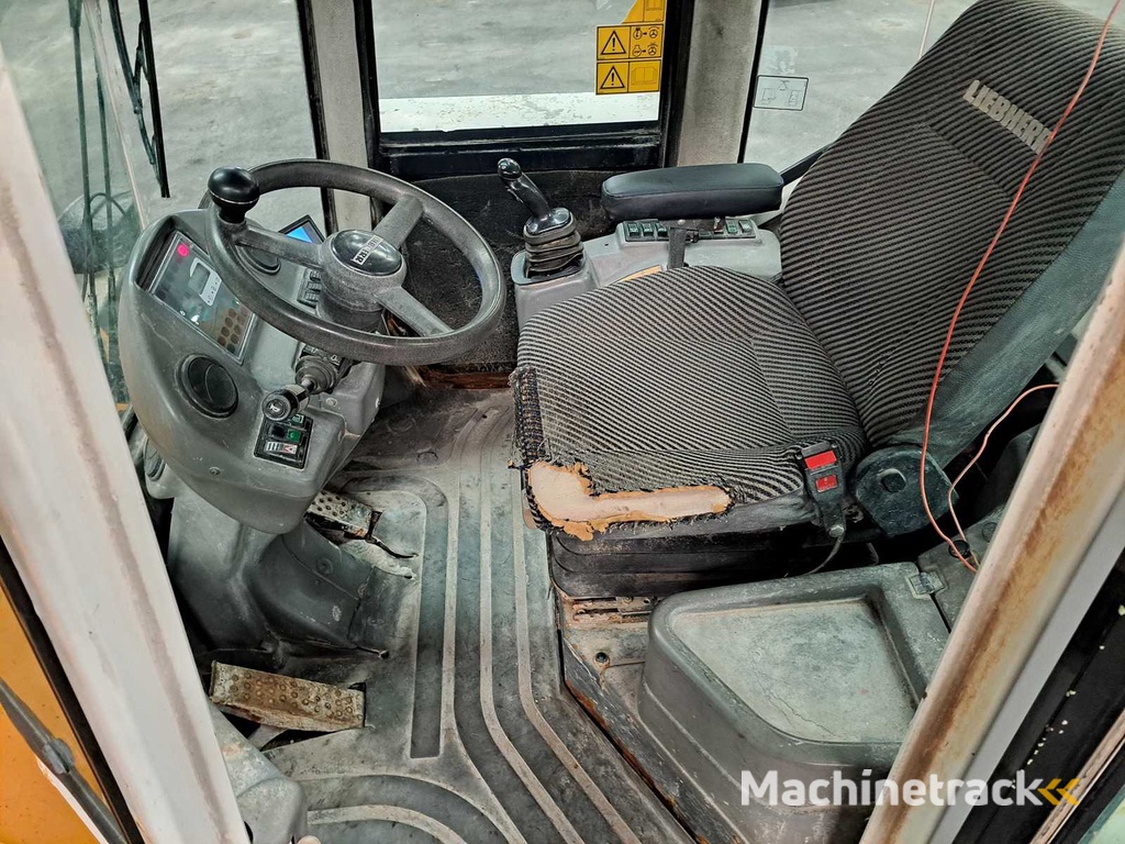 2002 Liebherr L514 Schaufel