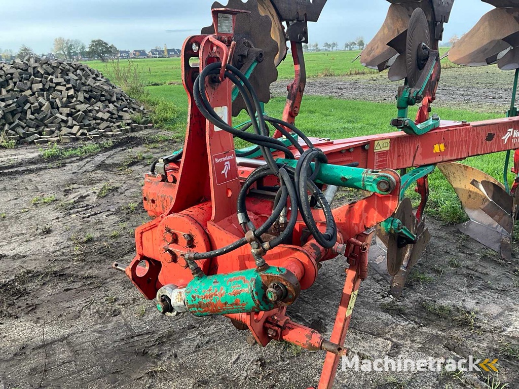 Kverneland LD 100-160-8 3-Schaars Plough