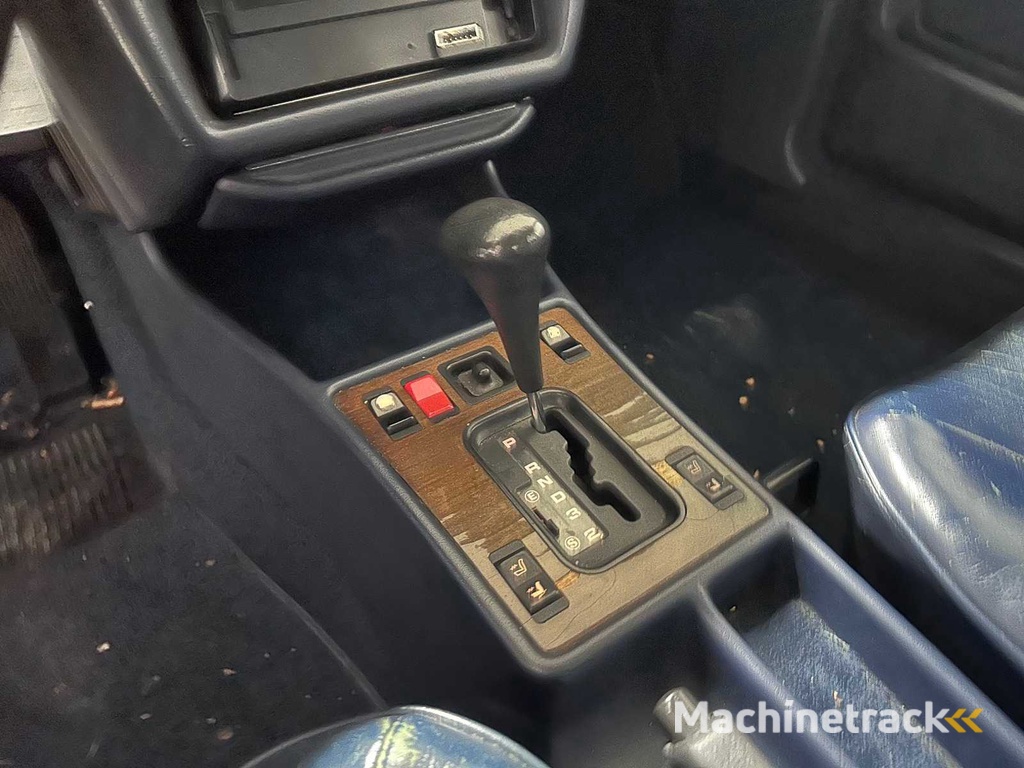 Mercedes-Benz - Baureihe 190 - 2.0 E AUTOMATIK - JJS-58-P