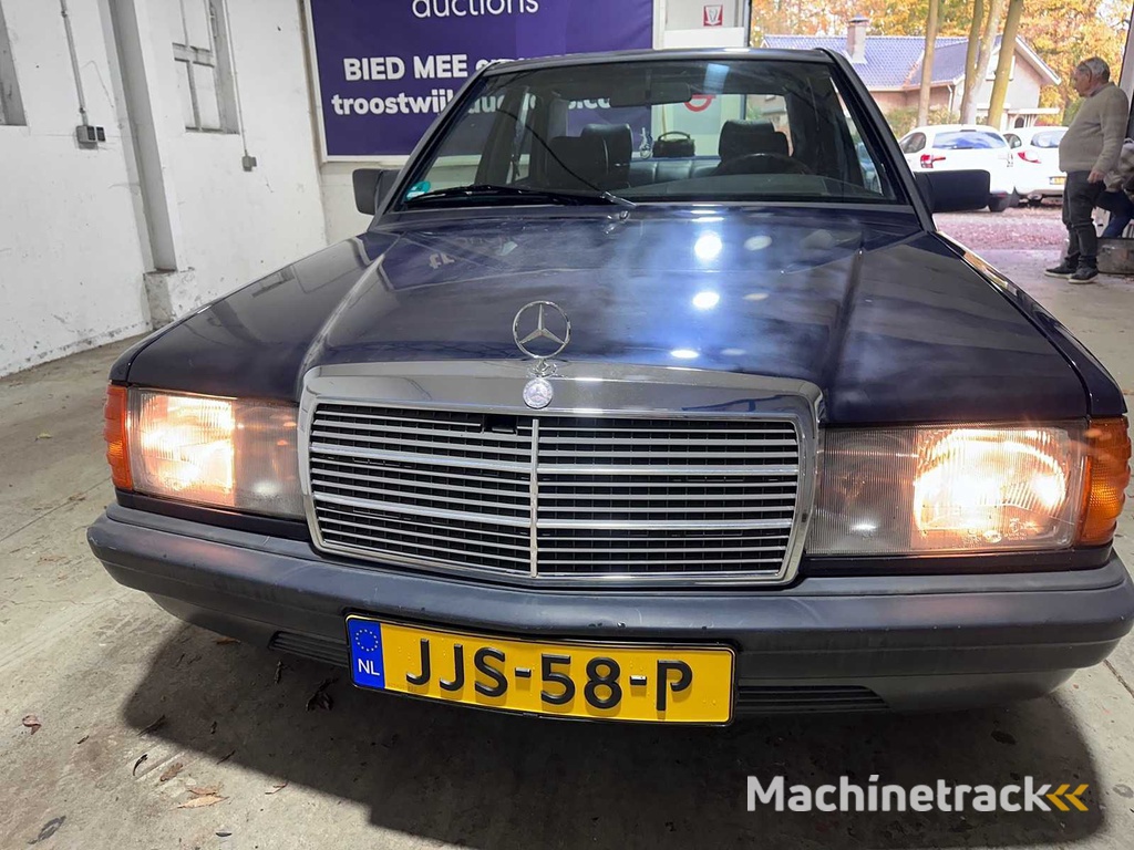 Mercedes-Benz - Baureihe 190 - 2.0 E AUTOMATIK - JJS-58-P