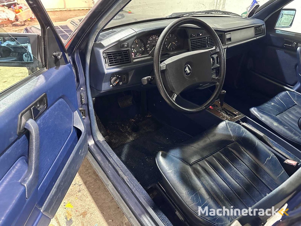 Mercedes-Benz - Baureihe 190 - 2.0 E AUTOMATIK - JJS-58-P