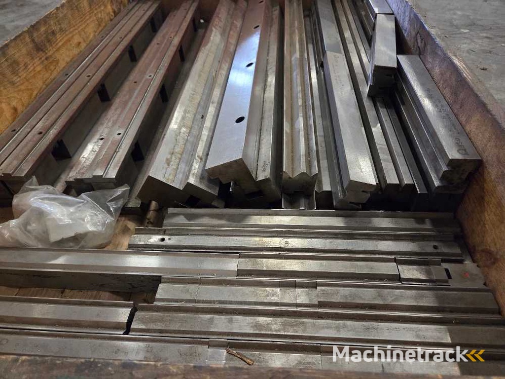 press brake - Various parts, tools and accessories