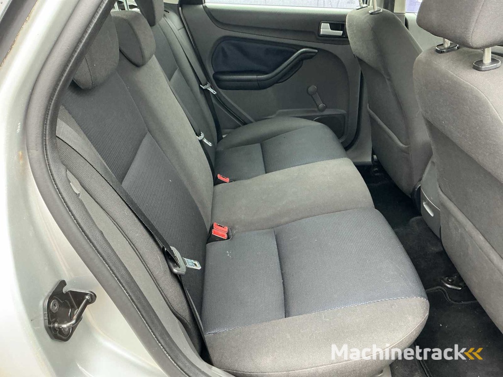 2007 - Ford - Focus - 1.6-16V Futura - PKW