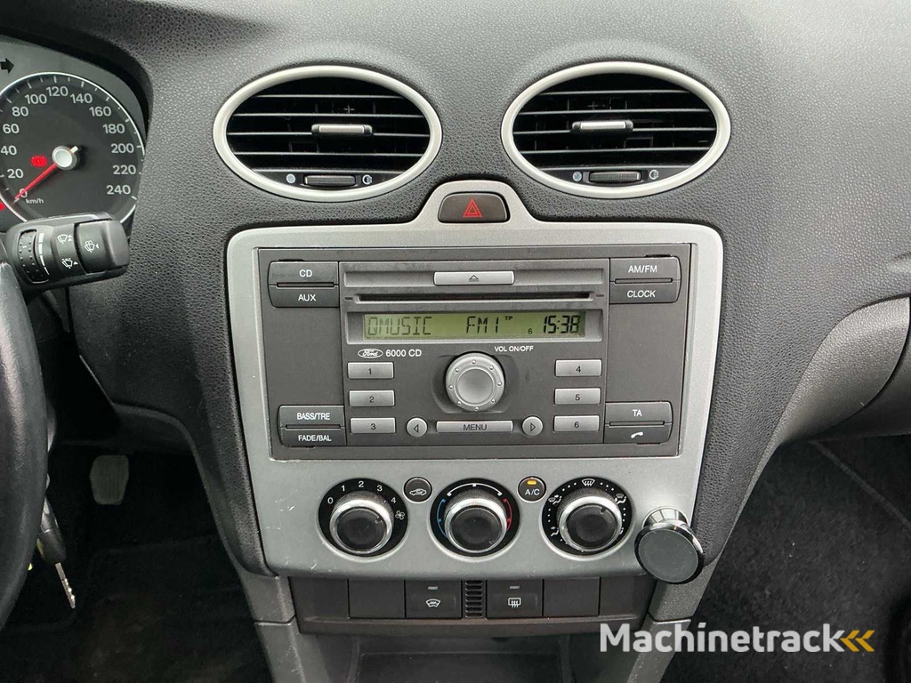 2007 - Ford - Focus - 1.6-16V Futura - PKW