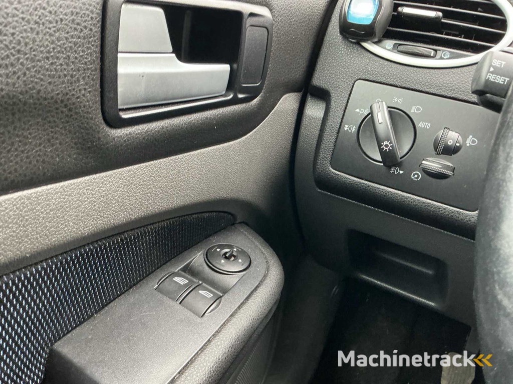 2007 - Ford - Focus - 1.6-16V Futura - PKW