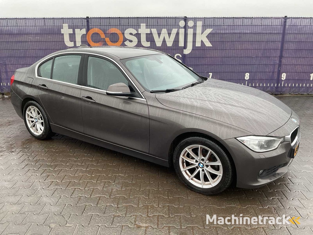 2013 - BMW - 3er - 316d Executive - PKW