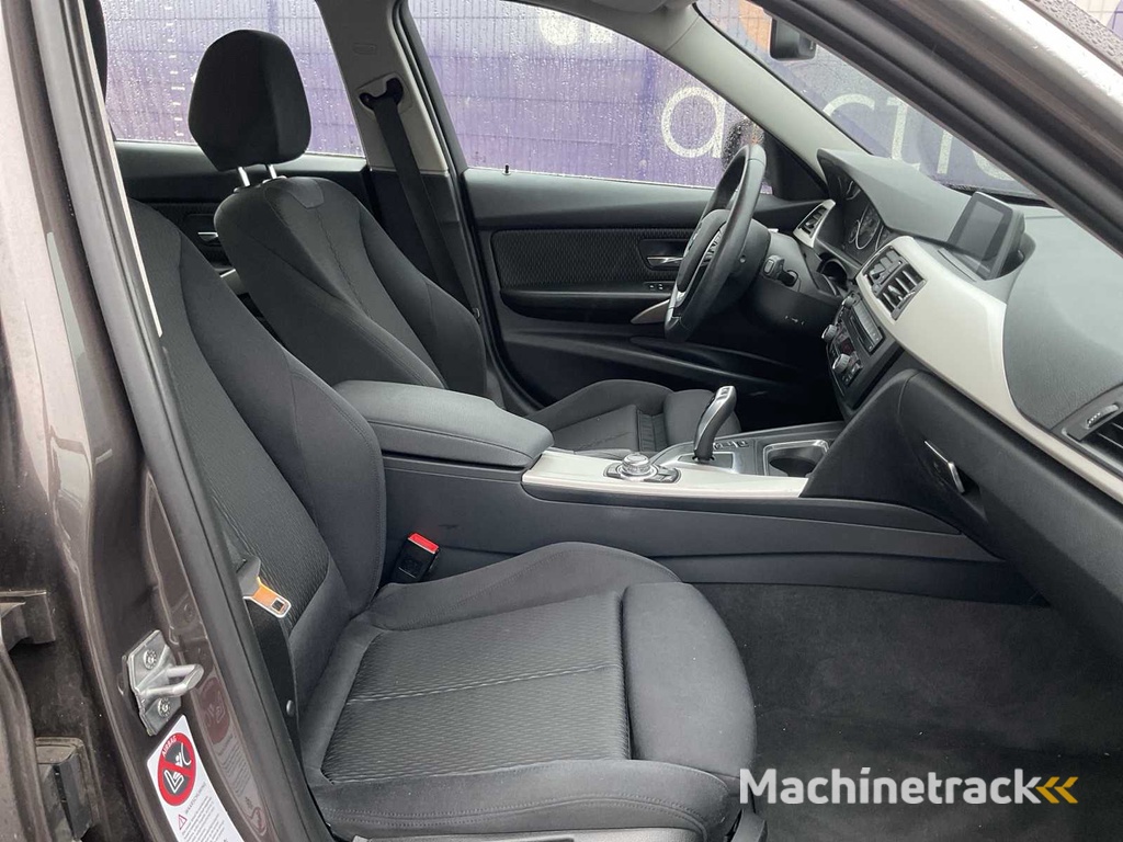 2013 - BMW - 3er - 316d Executive - PKW