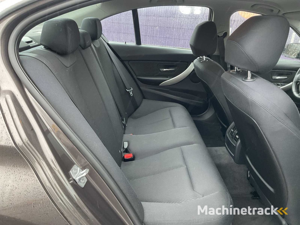 2013 - BMW - 3er - 316d Executive - PKW